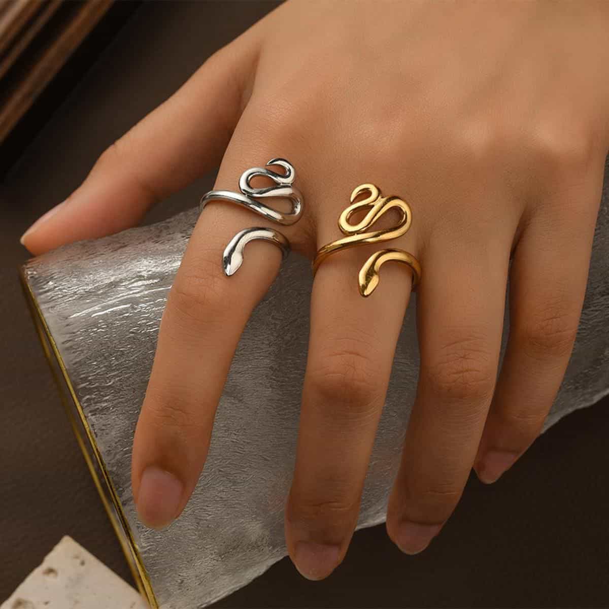The Serpentine Fluid Wrap Ring