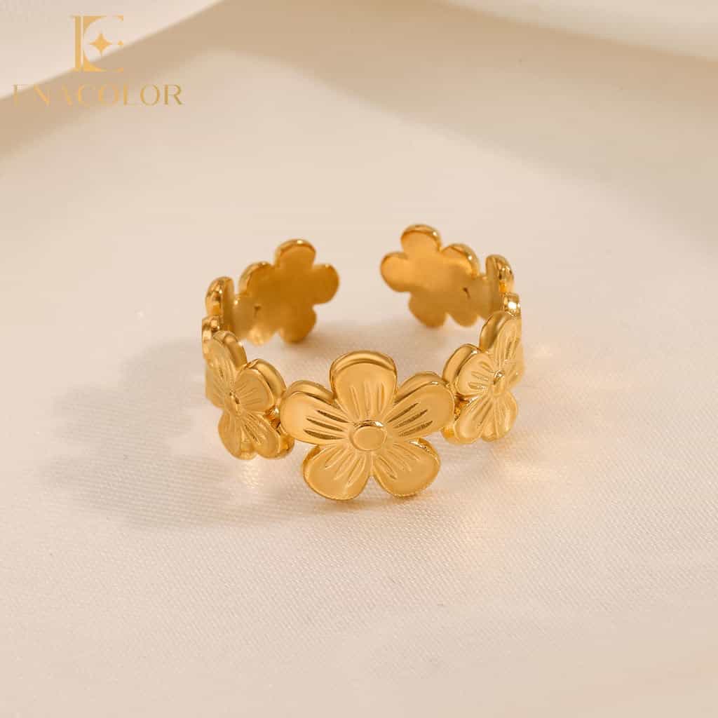 Petal Blossom Daisy Band Ring