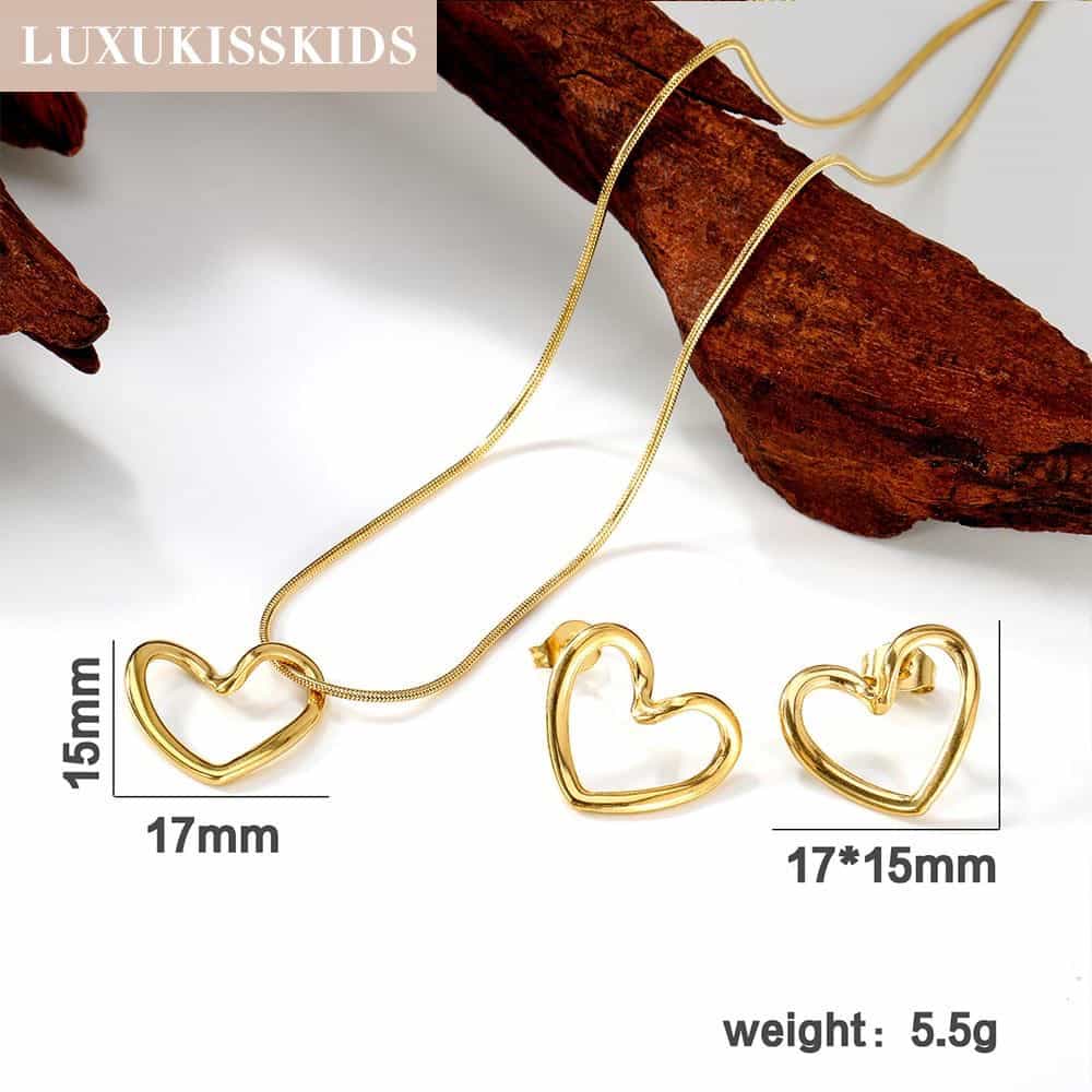 Hollow heart studs