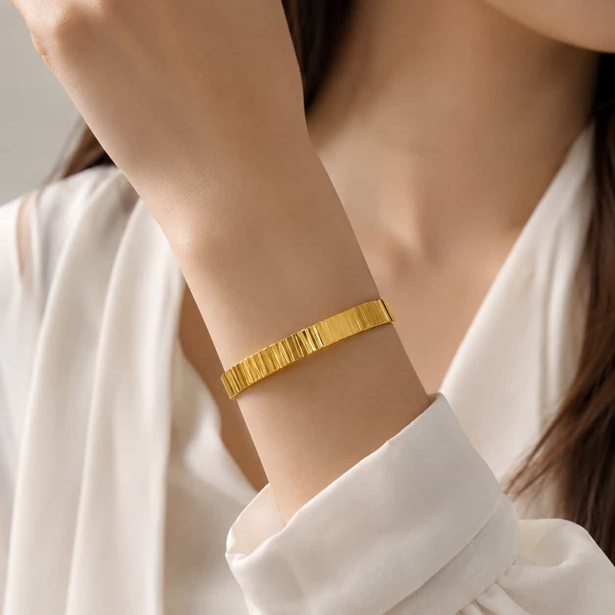 Textured Ribbed Cuff Bracelet