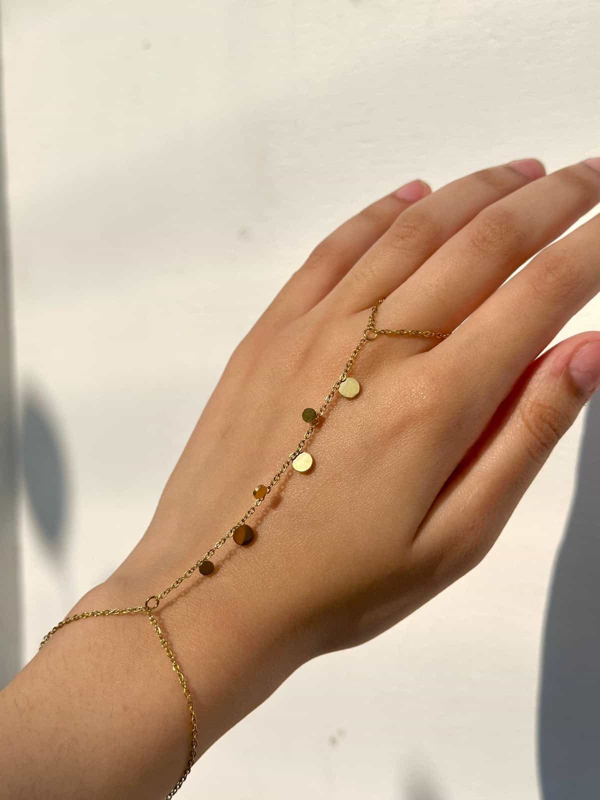 Coin Drop Hand Harness