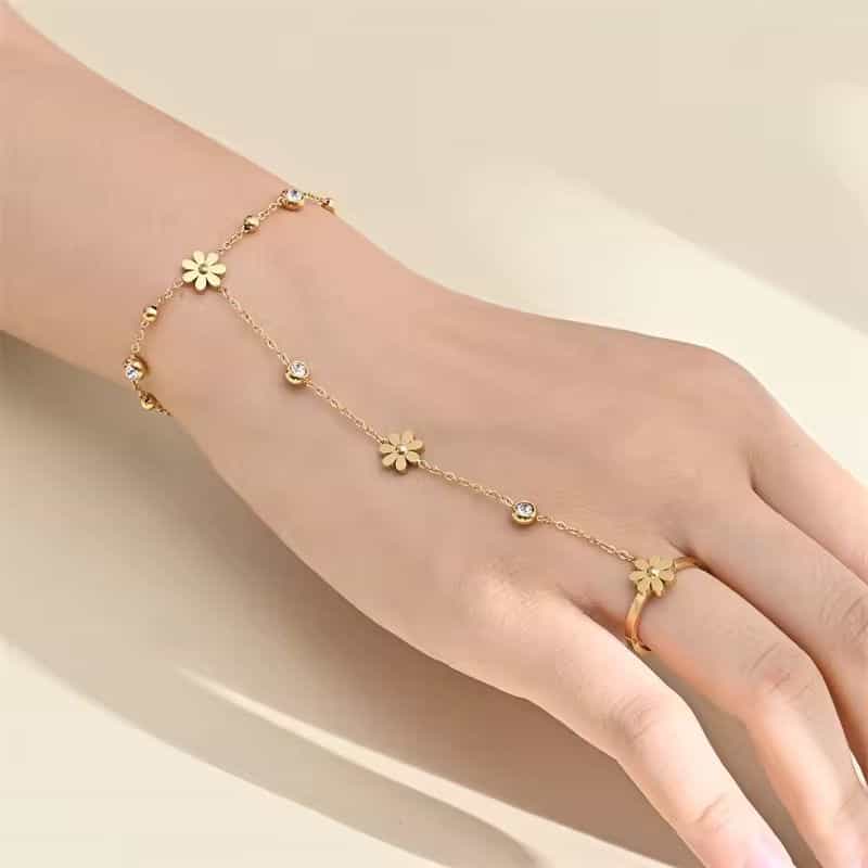 Daisy Blossom Hand Chain